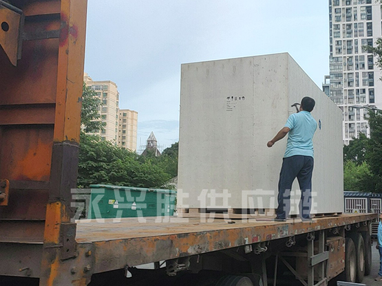 某大型成產(chǎn)機(jī)柜珠海到澳門貨物運(yùn)輸