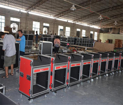 澳門貨運，中澳貨運，澳門零擔運輸，澳門整車運輸，有效率有服務。澳門工程設備，家私建材，演出設備物料運輸報關