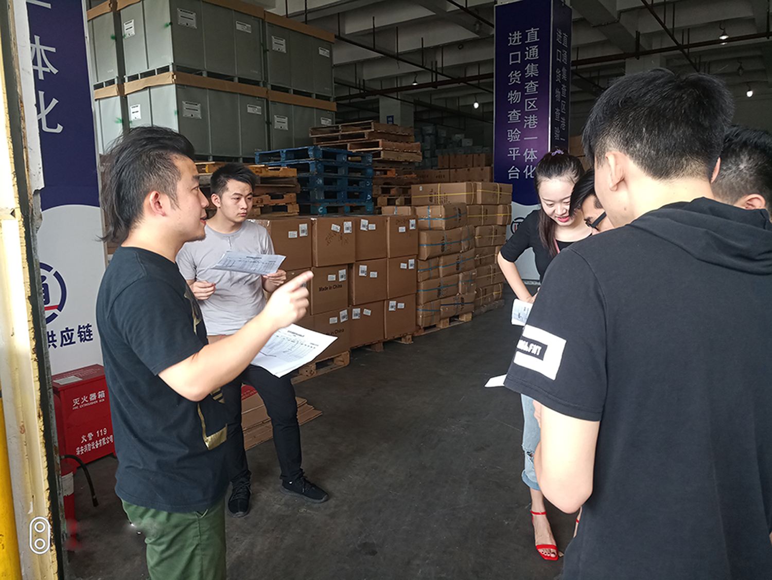 內(nèi)地到香港貨運專線,內(nèi)地發(fā)香港物流,內(nèi)地發(fā)貨到香港