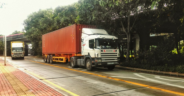 東莞發(fā)貨到香港,東莞運輸物品到香港